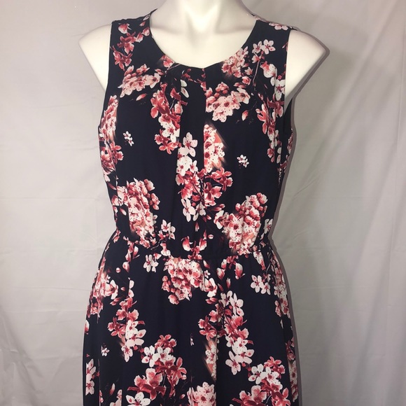 ELLE DRESS! - Picture 2 of 10